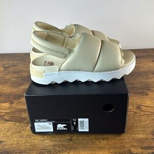 Sorel Women's Sandals in Cream and White